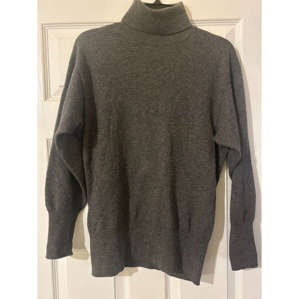 Bergdorf Goodman Vintage Womens Cashmere Sweater Size 38 (US 6)
